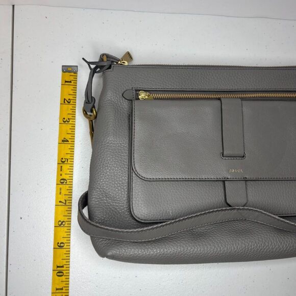 Fossil Kinley Gray Pebbled Leather Adjustable Crossbody Shoulder Bag Purse - Picture 12 of 13